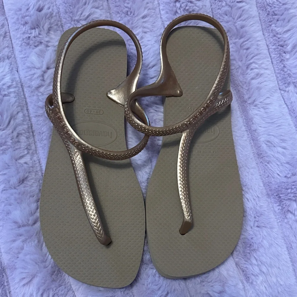 Havaianas Women's Gold Sandals - Picture 3 of 7